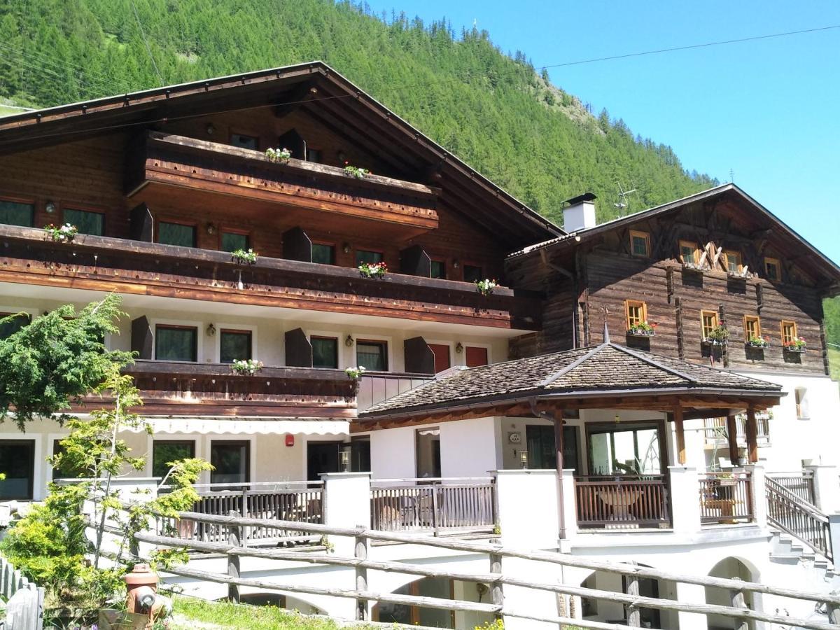 Hotel Rainhof Senales Exterior photo